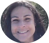 Jurista;
Facilitadora de Coach integral, Parental e jurídica;
Mentora e praticante de Meditação